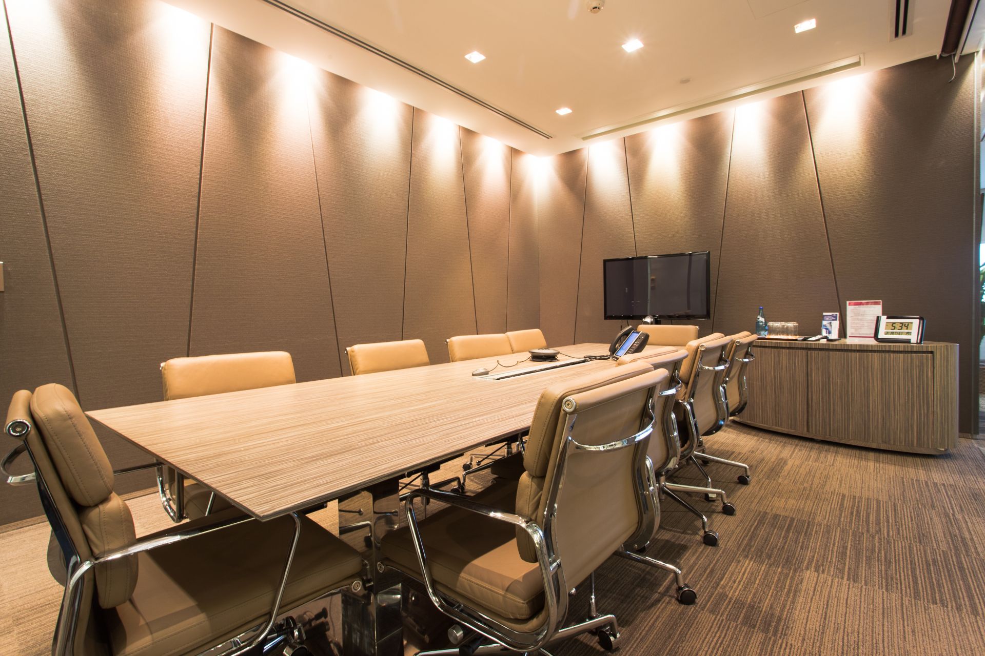 Regus Sathorn Square image 3