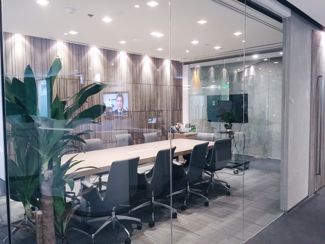 Regus Silom Complex image 5