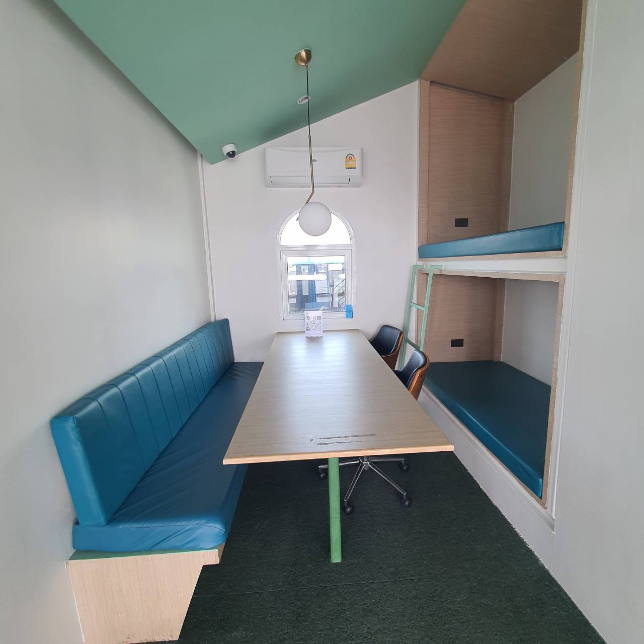 Tha Ploook Riverside Workstation image 2