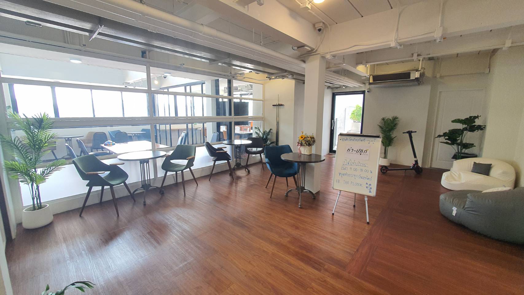 Tha Ploook Riverside Workstation image 4