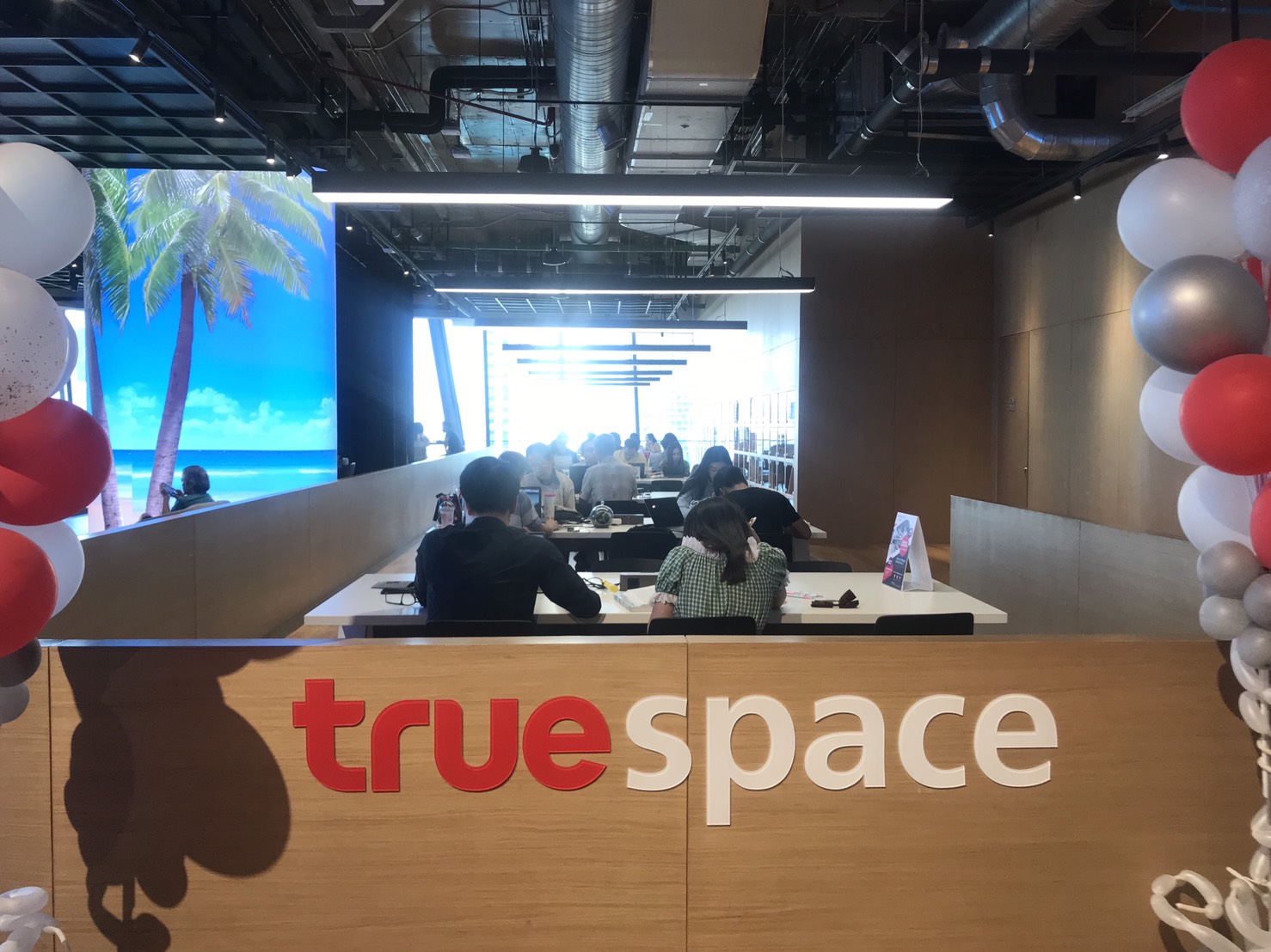 True Space ICONSIAM image 2