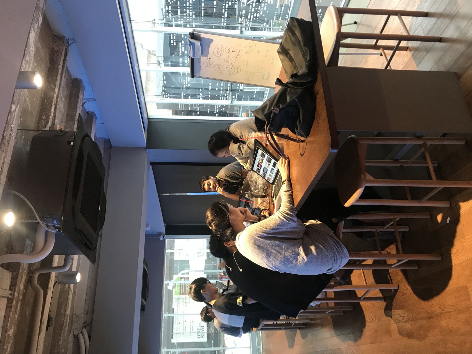 True Space Siam SquareSoi2 image 4