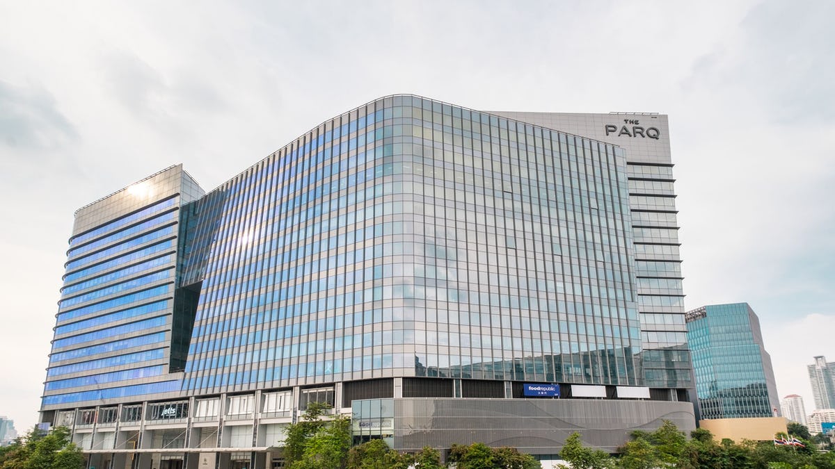 WeWork The Parq image 5