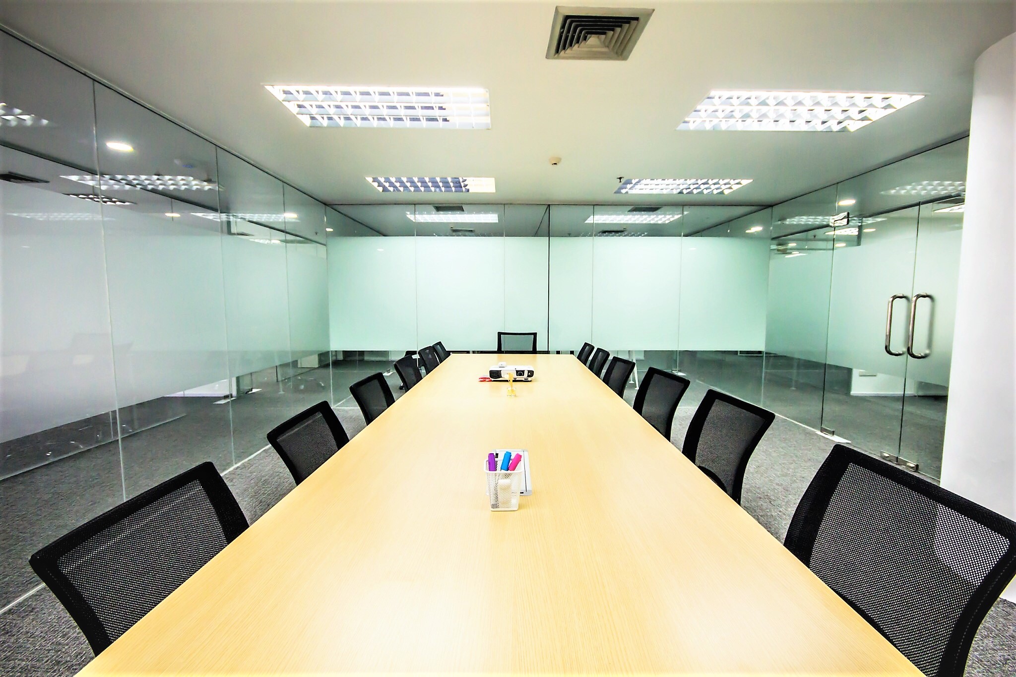 Yu Serviced Office image 5