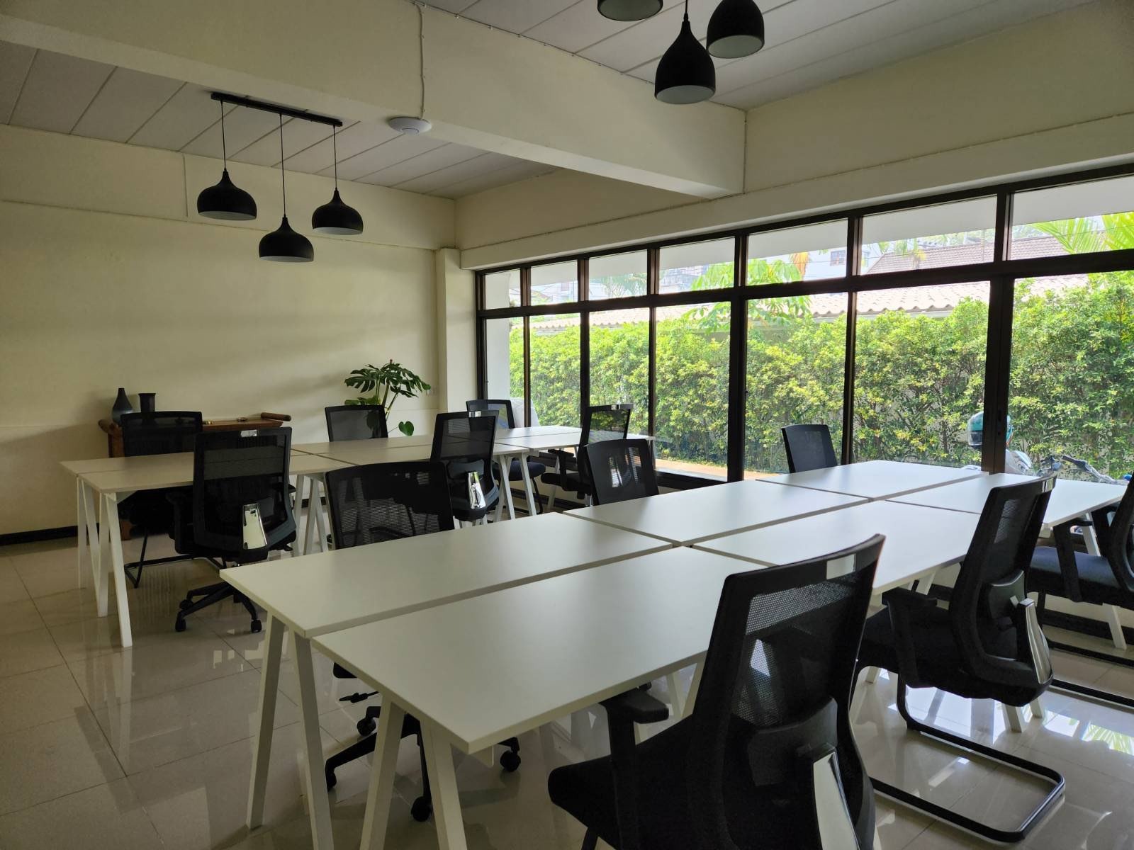 The Social Club Chiang Mai image 2