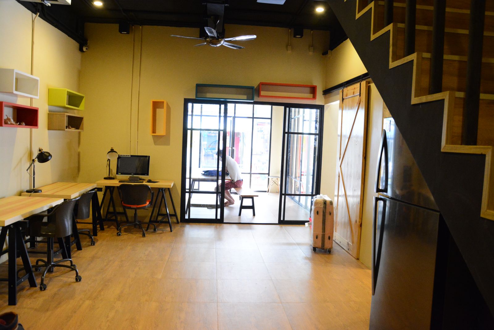 Fin Hostel Co Working Phuket Book Online Coworker - 