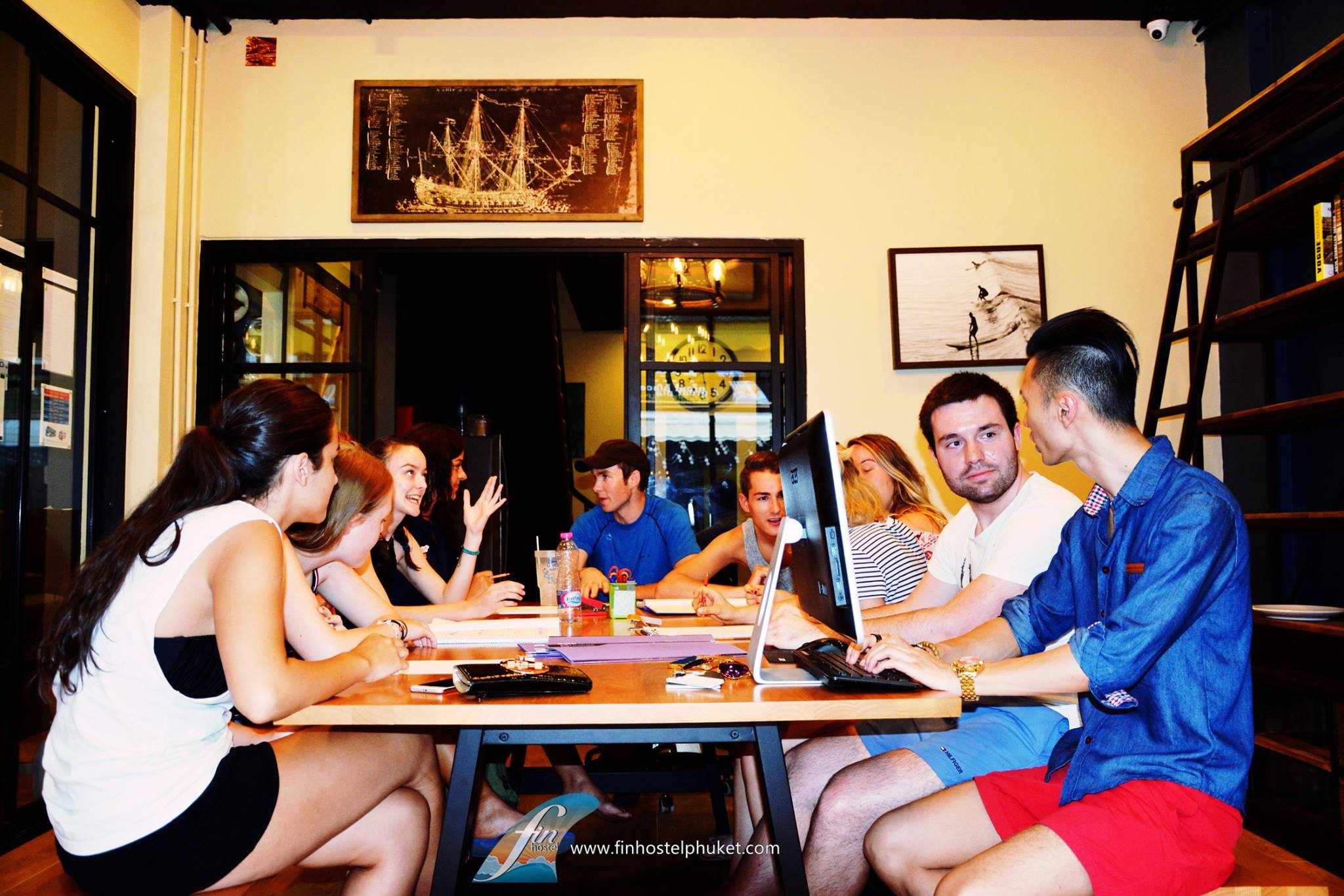 Fin Hostel Co Working image 5