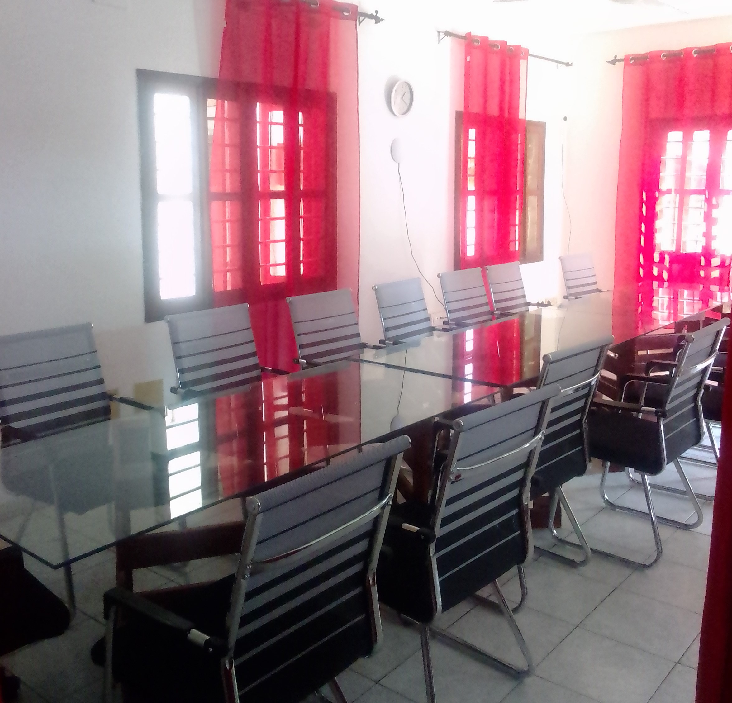 point genie - Centre des affaires et de l'innovation Lomé image 4