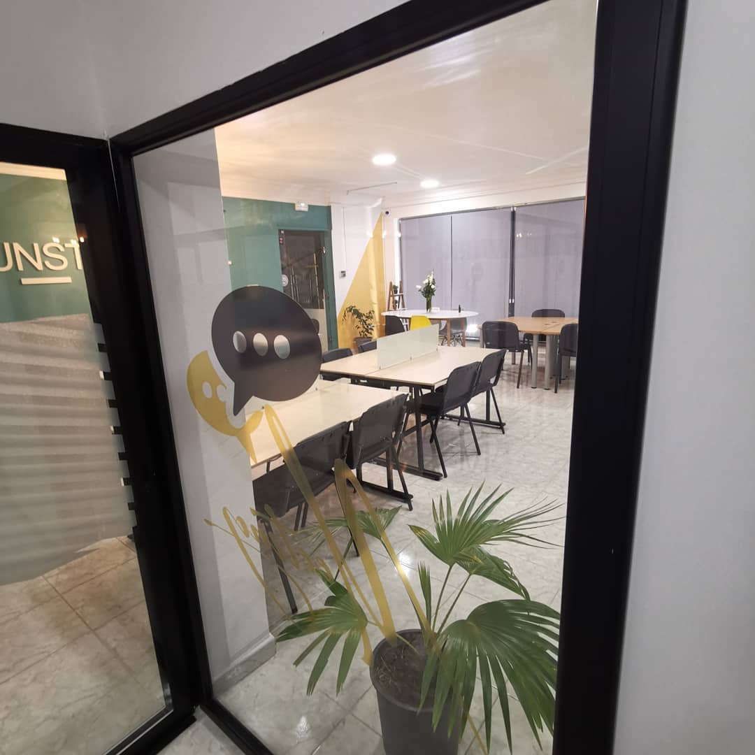 START WORK coworking space image 2