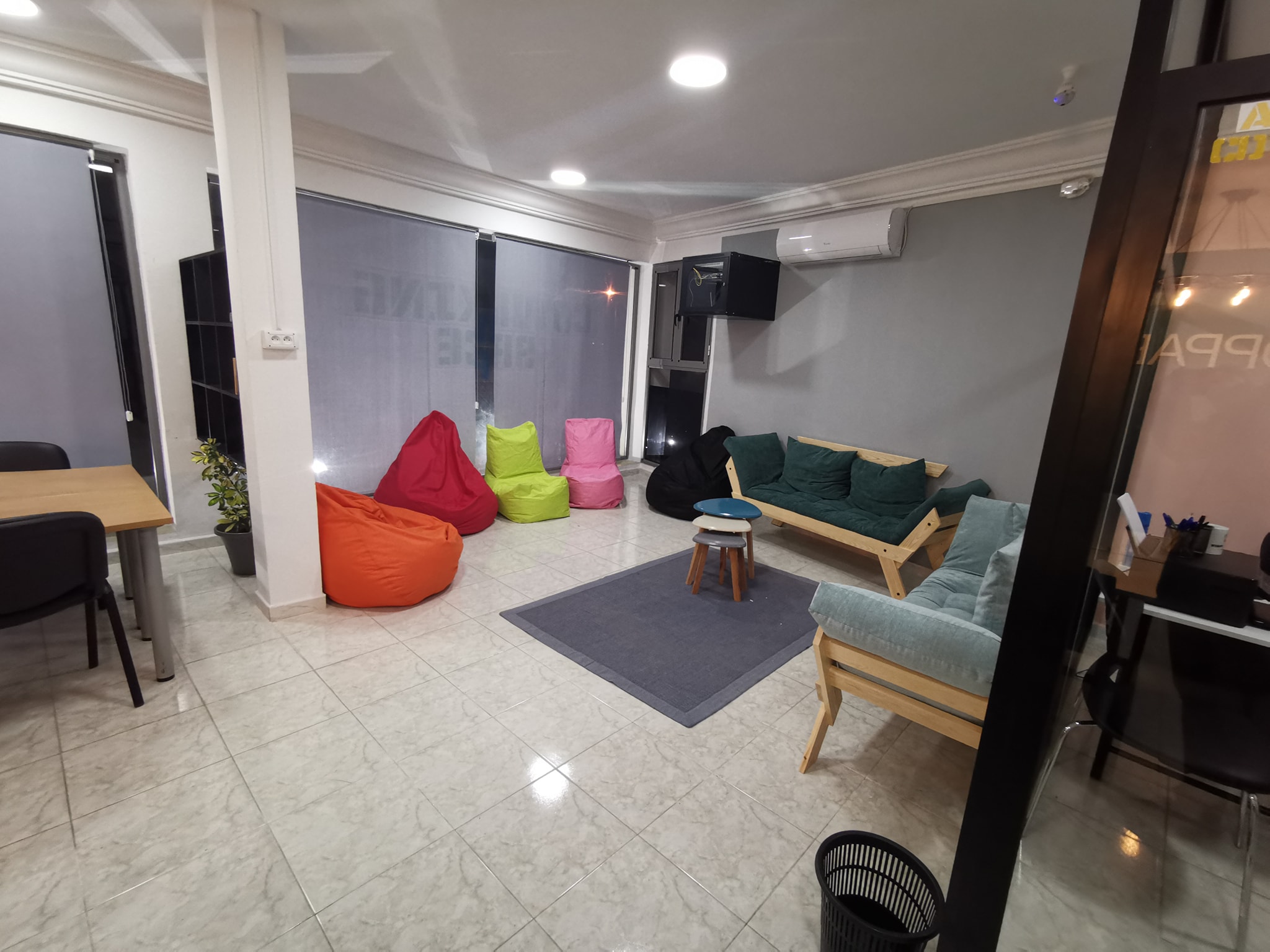 START WORK coworking space image 5