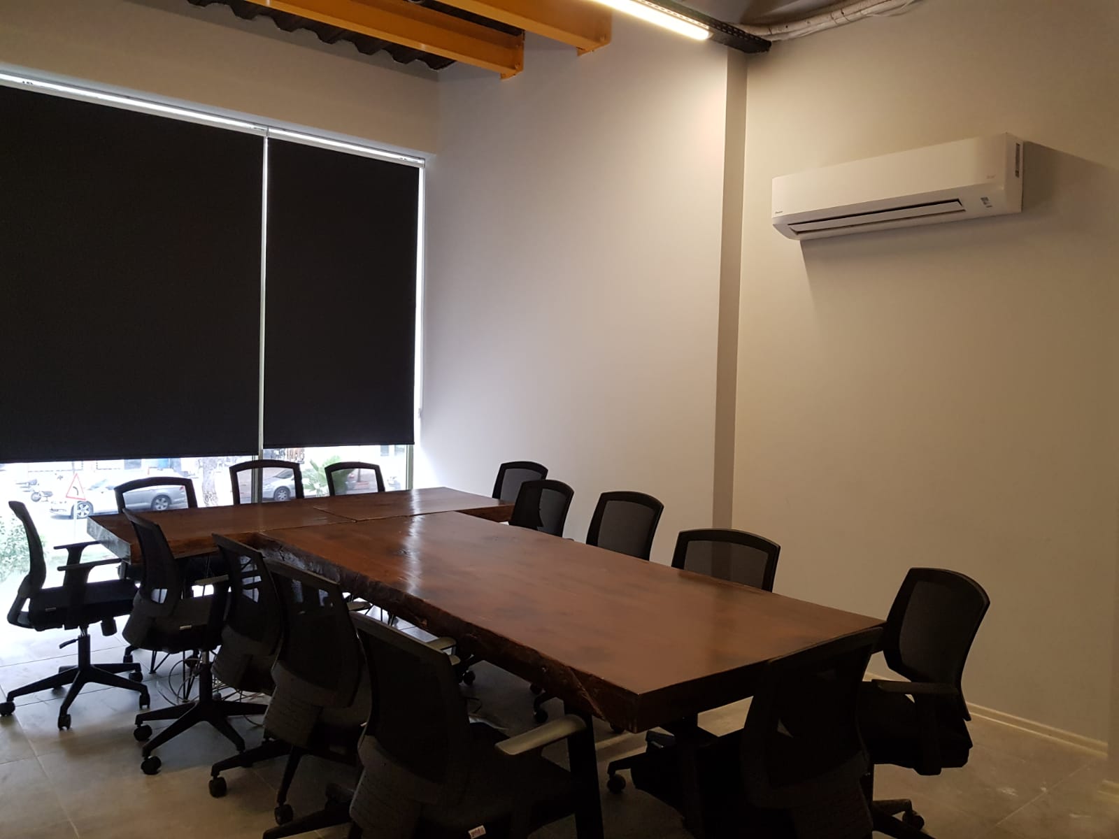 Workinstation image 2