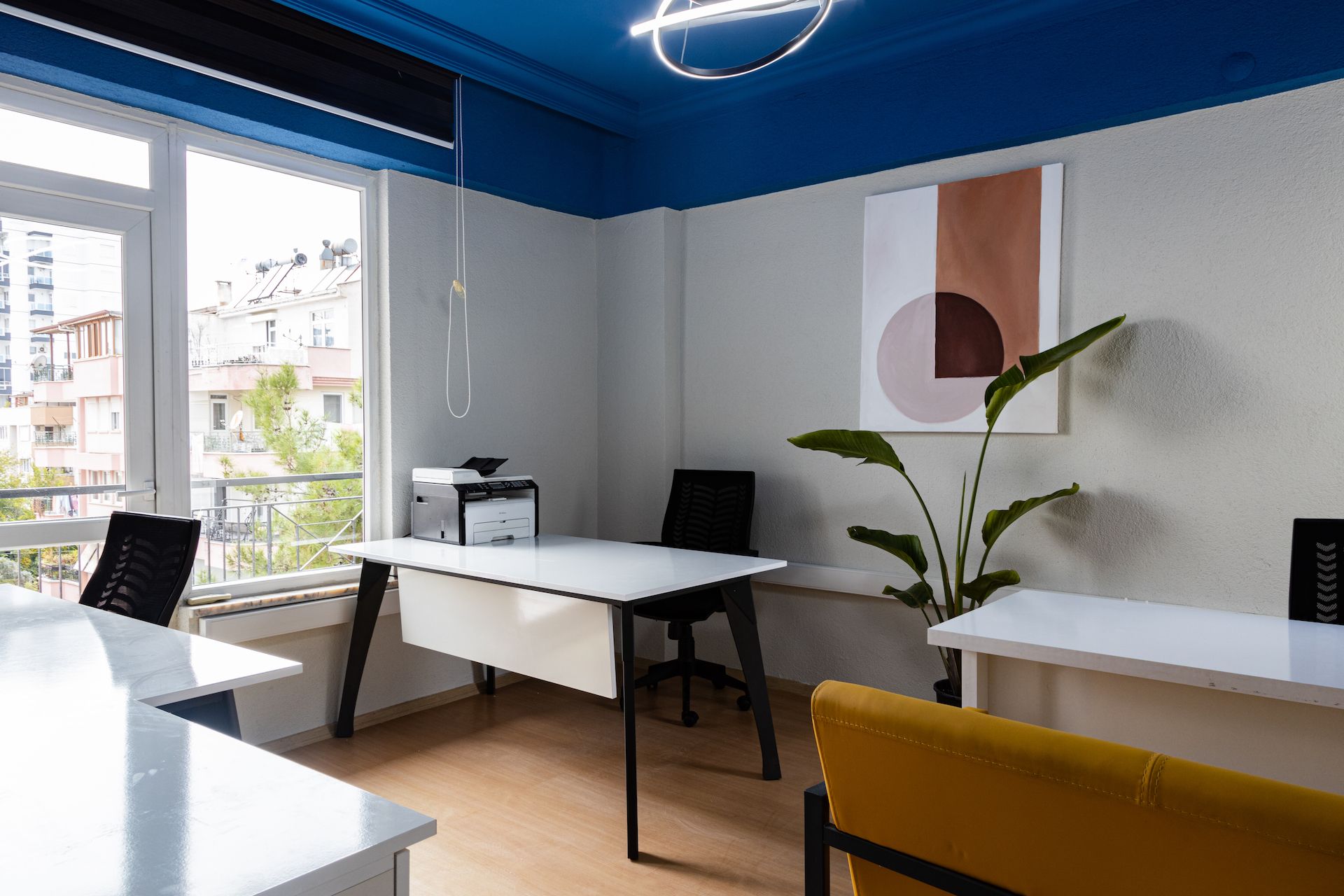 Lara Coworking image 3