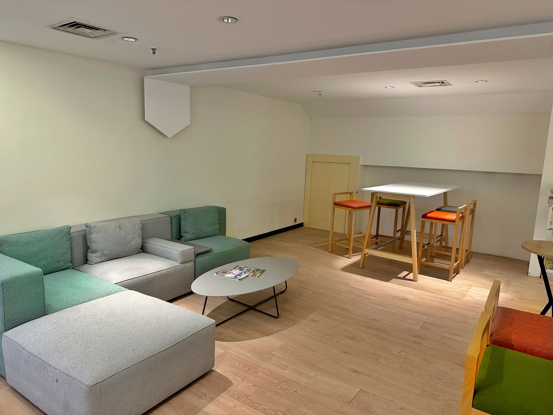 GALATABUSİNESSCENTER image 3