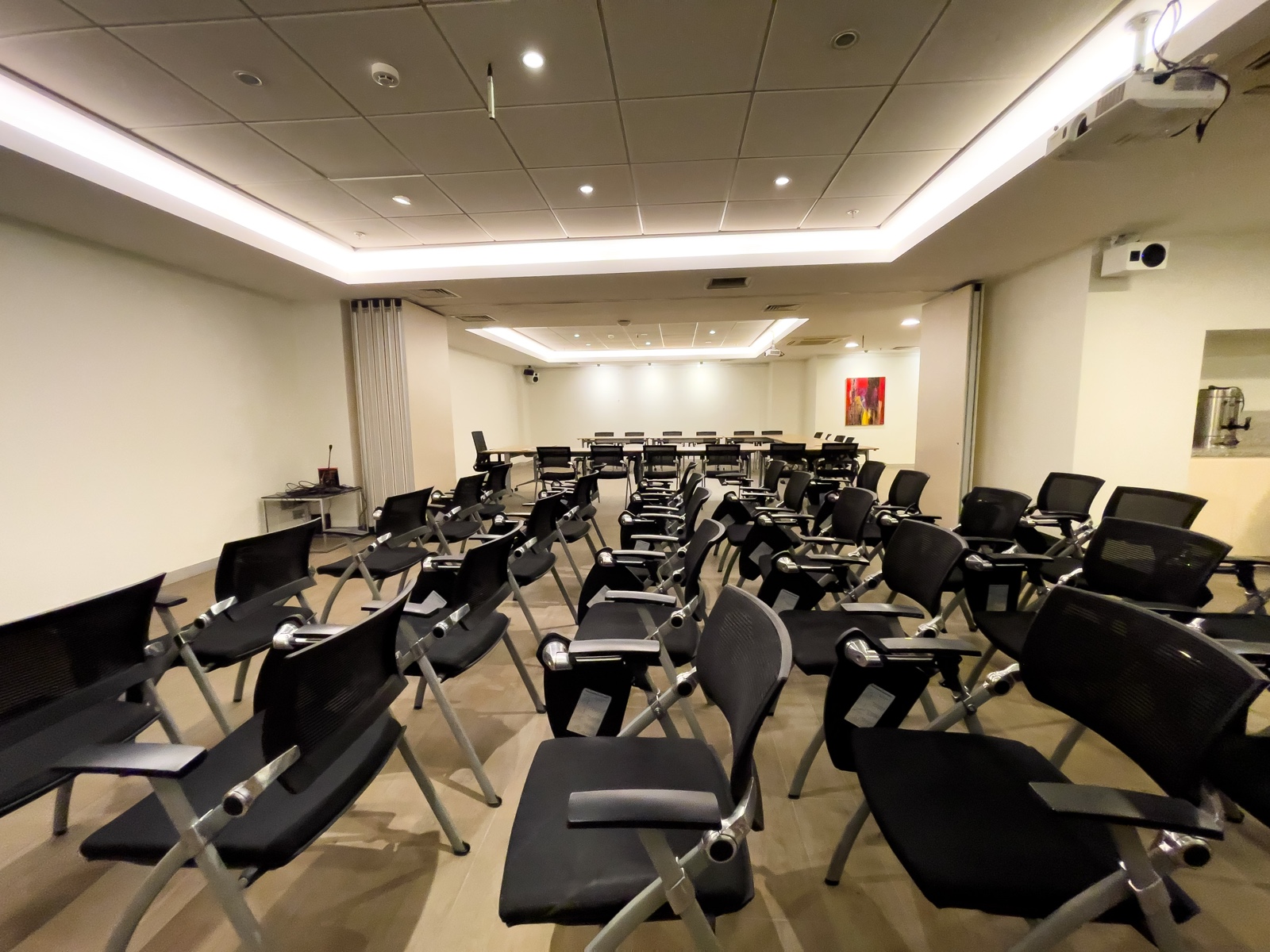 GALATABUSİNESSCENTER image 5