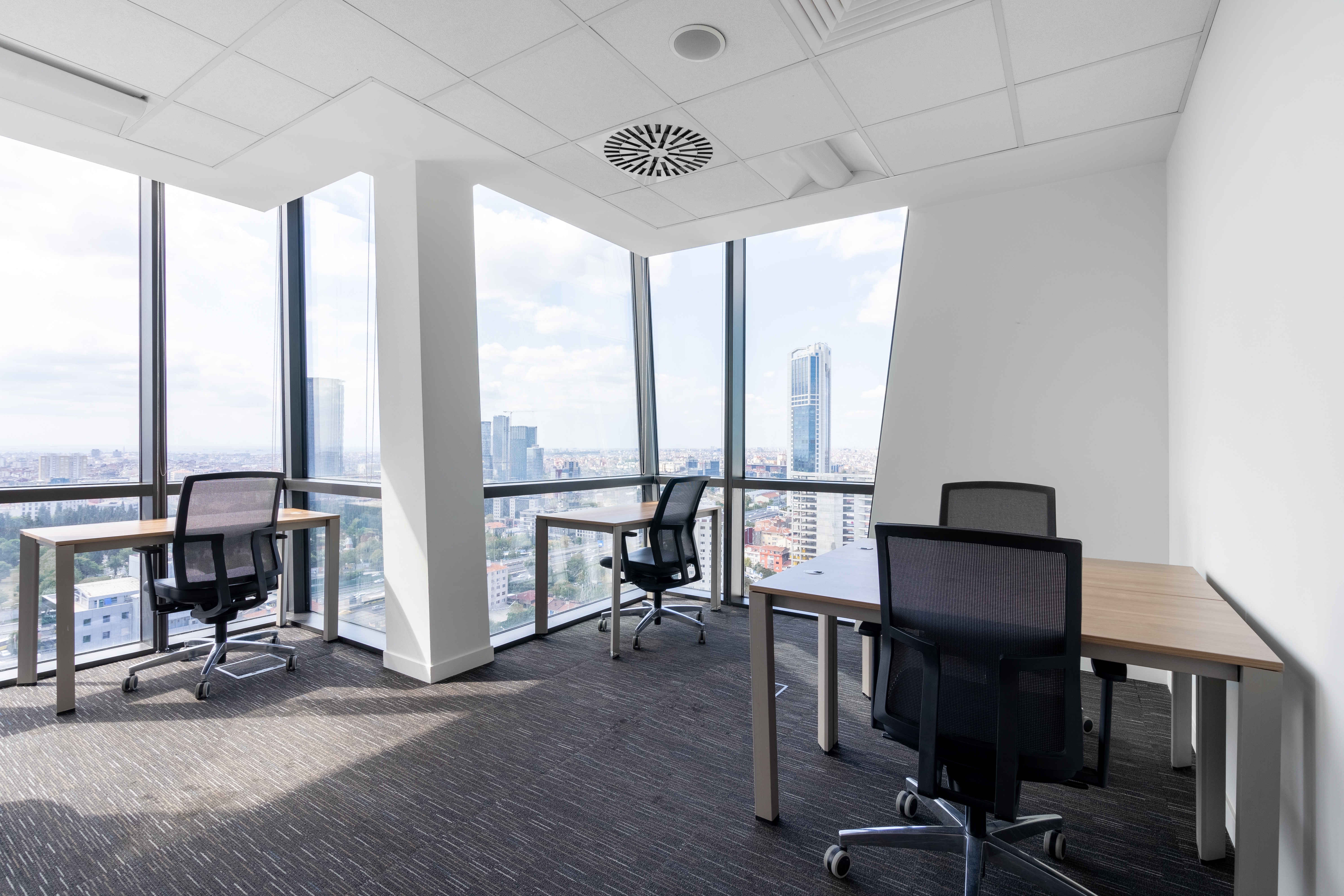 Regus - Istanbul, Trump Towers image 3