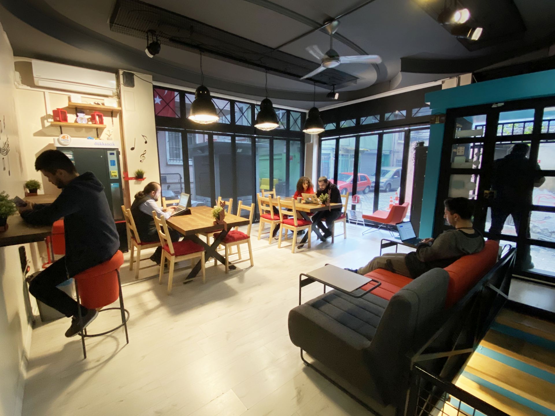 Unusual Office - The Legal Address | The Virtual Office image 4