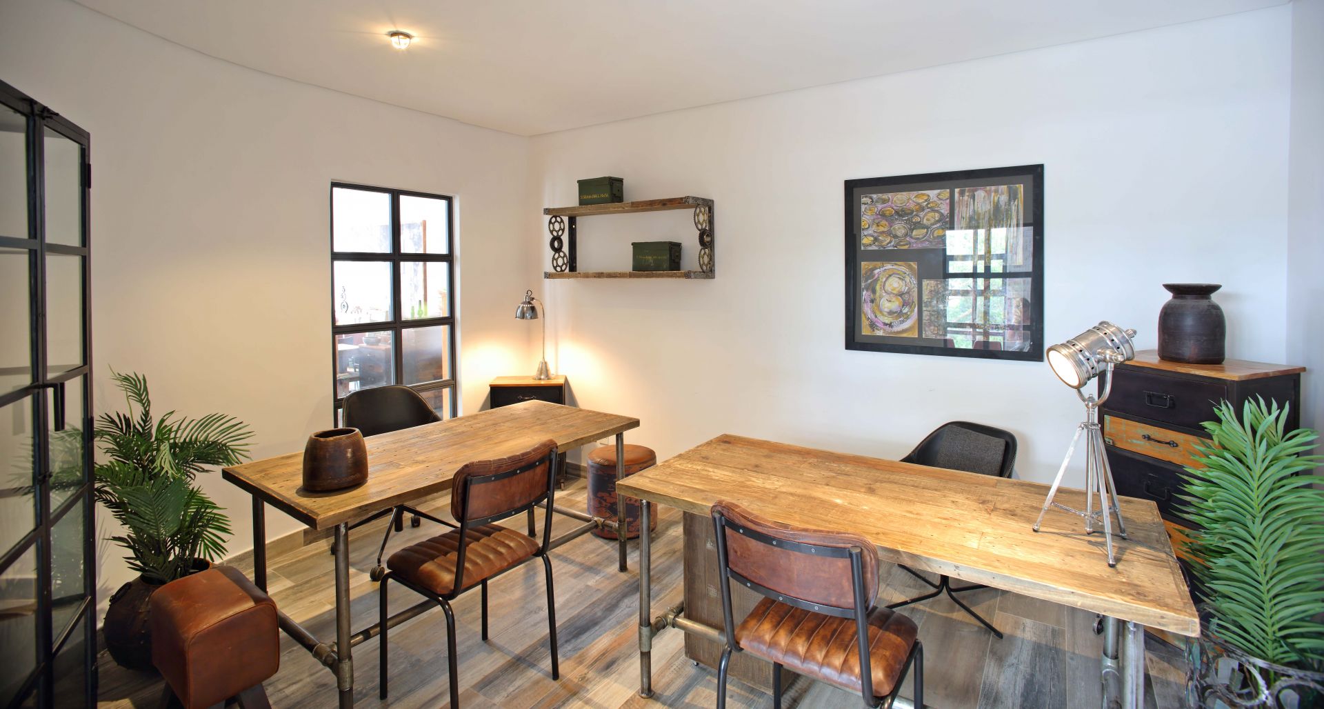 The Works at Latitude 0 Degrees image 5