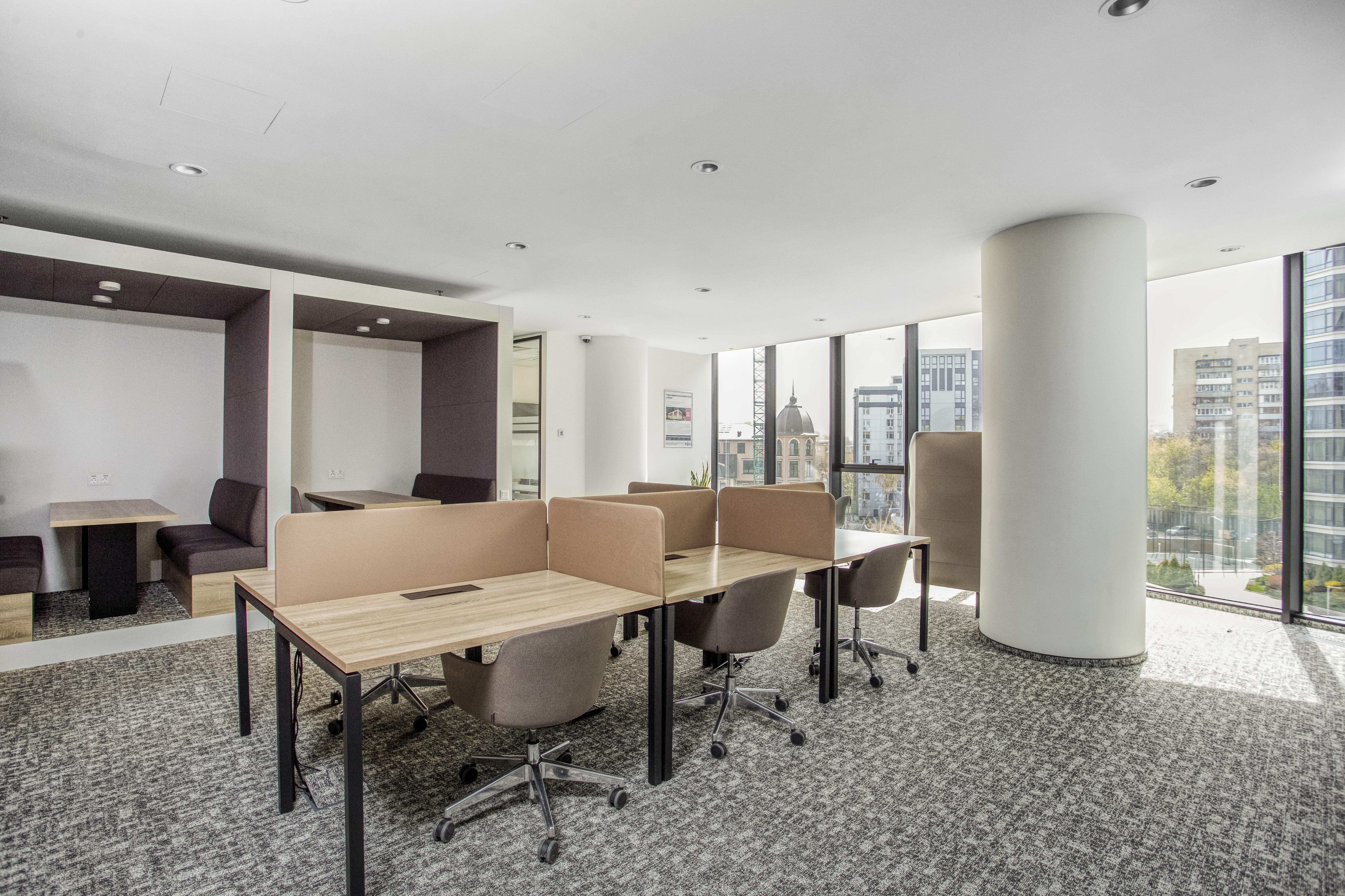 Regus - Kiev, IQ Centre image 3