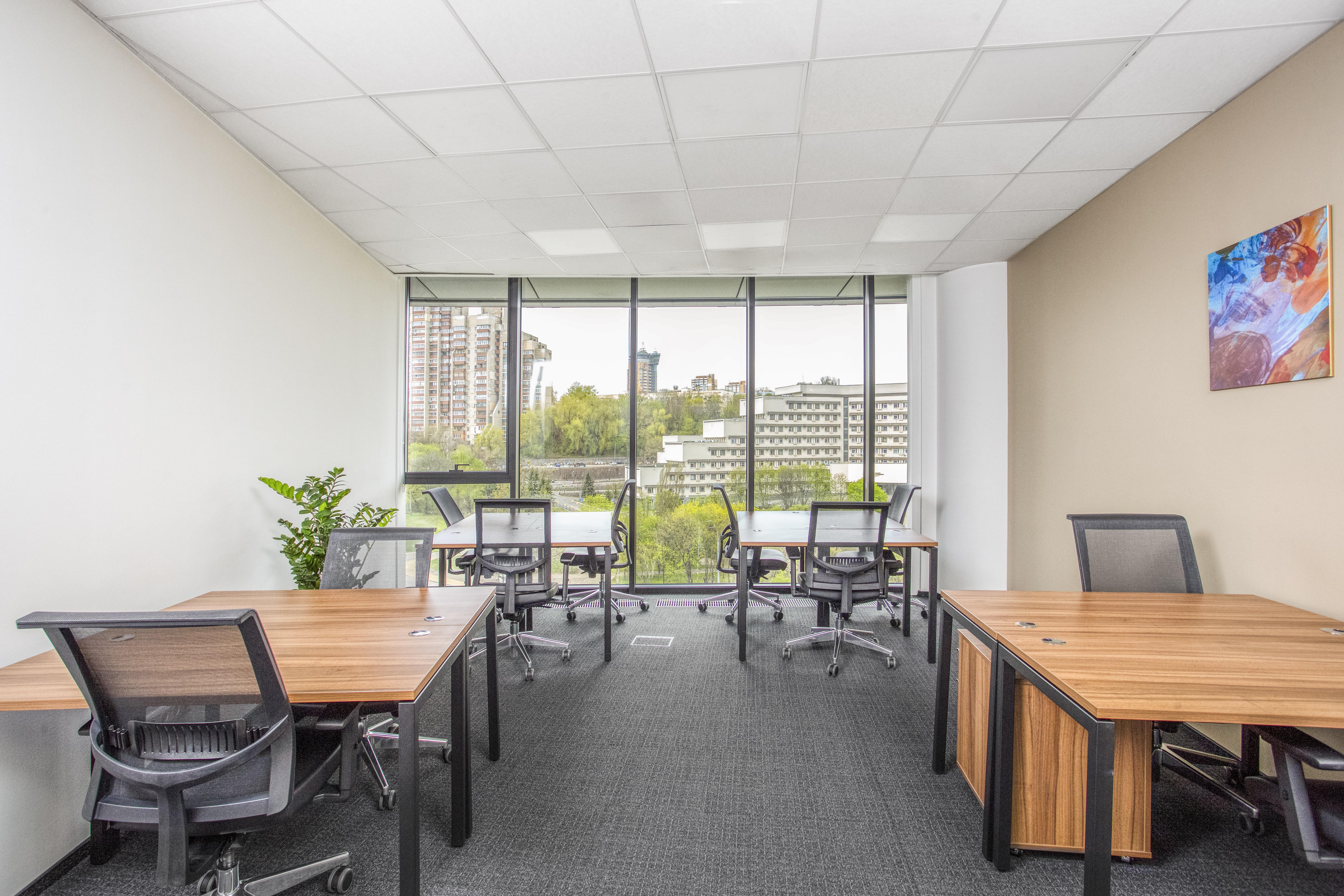 Regus - Kiev, IQ Centre image 4