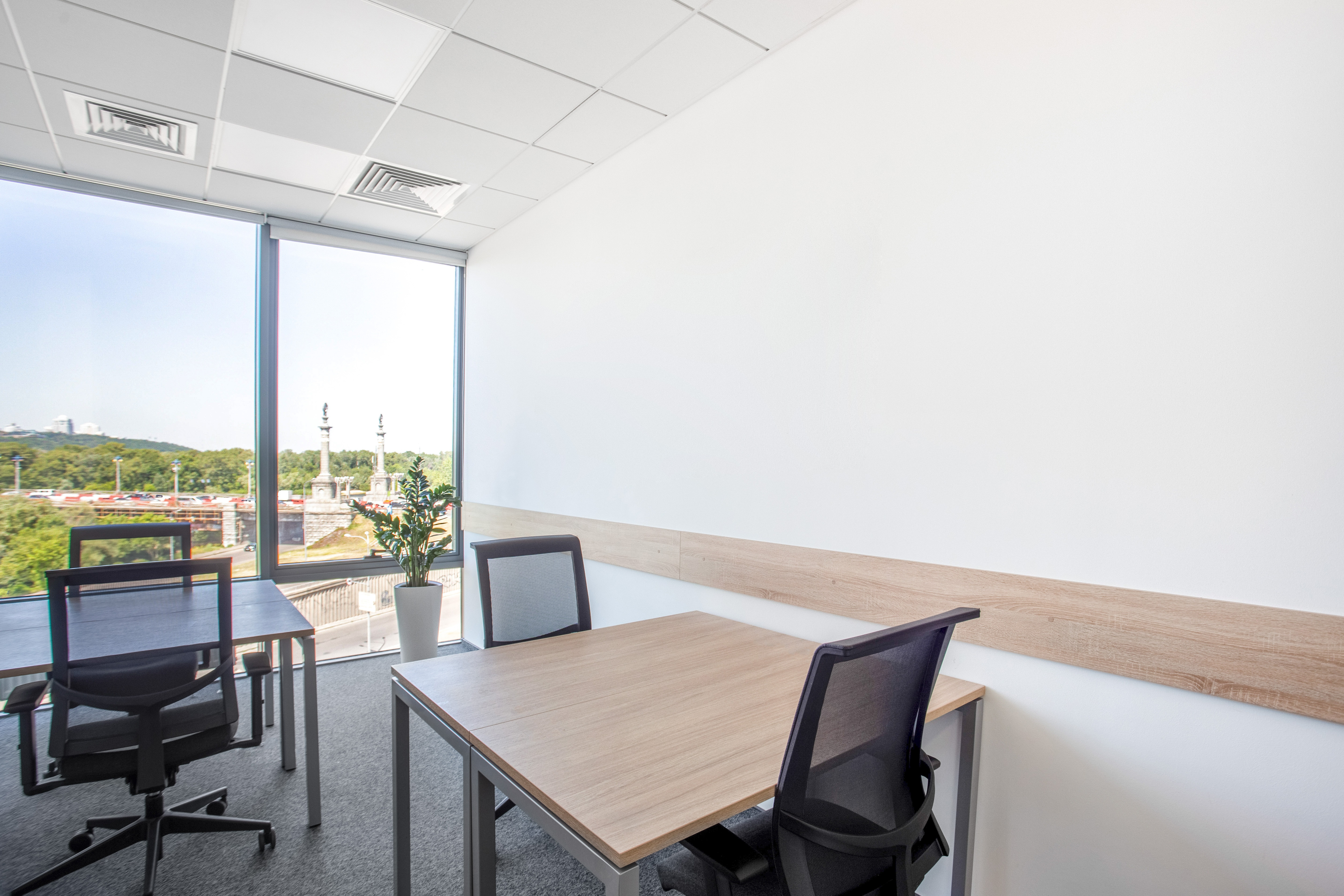 Regus - Kiev, Silver Breeze image 4