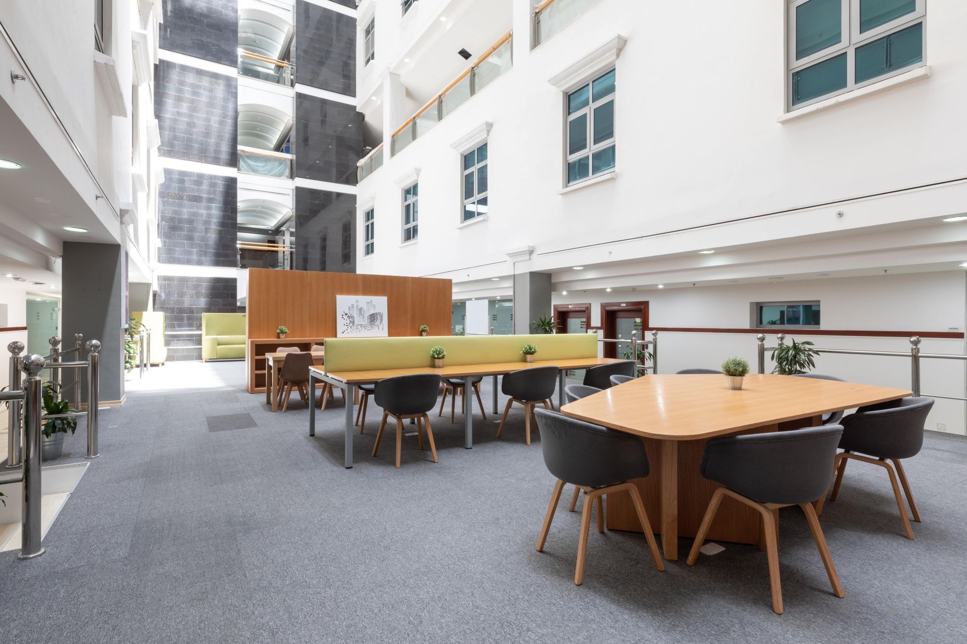 Regus Abu Dhabi, Al Bateen C6 image 5