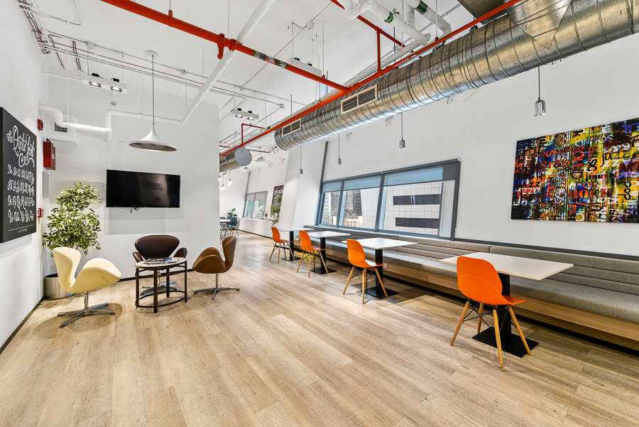 Expedia Business Centres Iris Bay Tower image 5