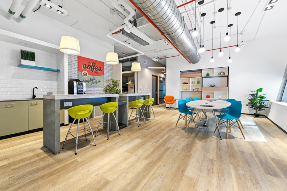 Coworking Space at Expedia Business Centres Iris Bay Tower, Dubai | Coworker