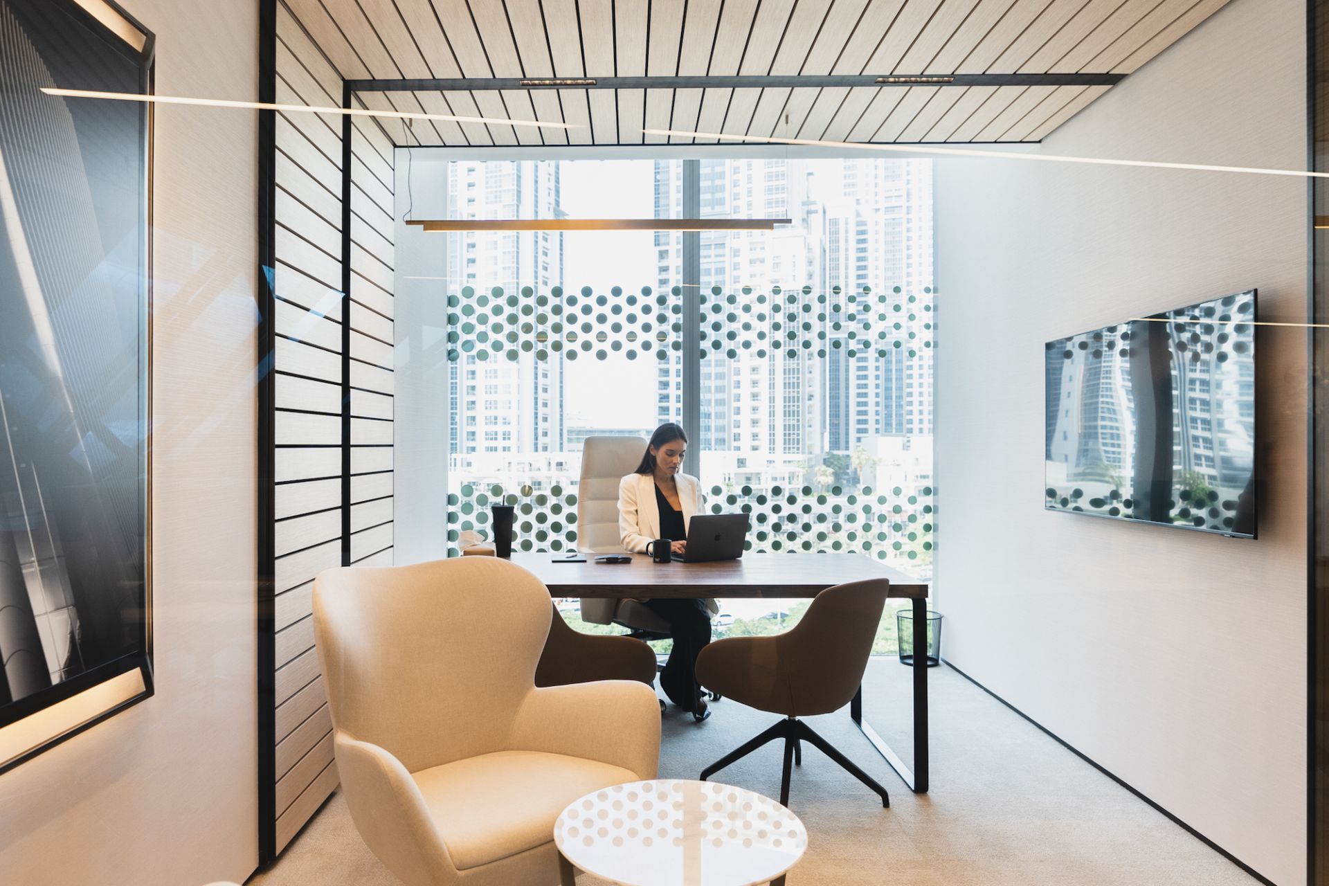 Modern Working image 4