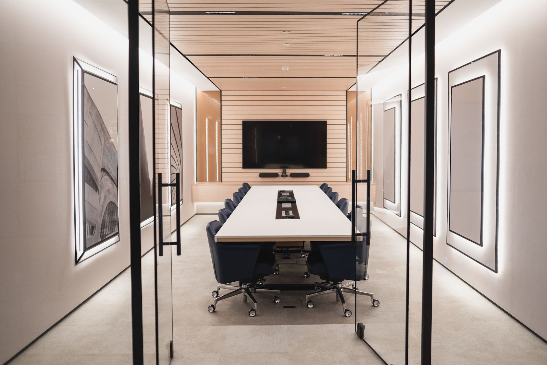 Modern Working image 5