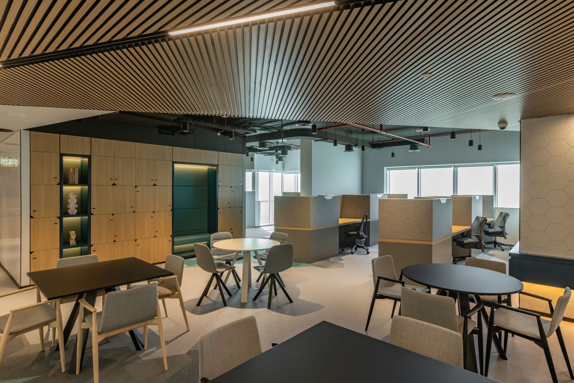 UNBOX API Trio Al Barsha image 3