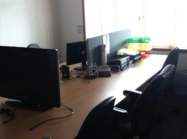 46 Queens Road image 3