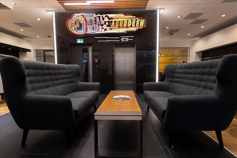 Centrum Offices image 4