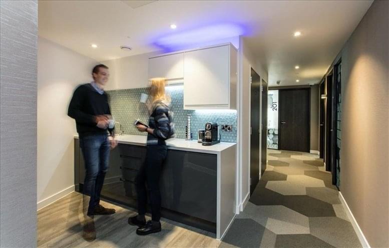 Podium Space image 5