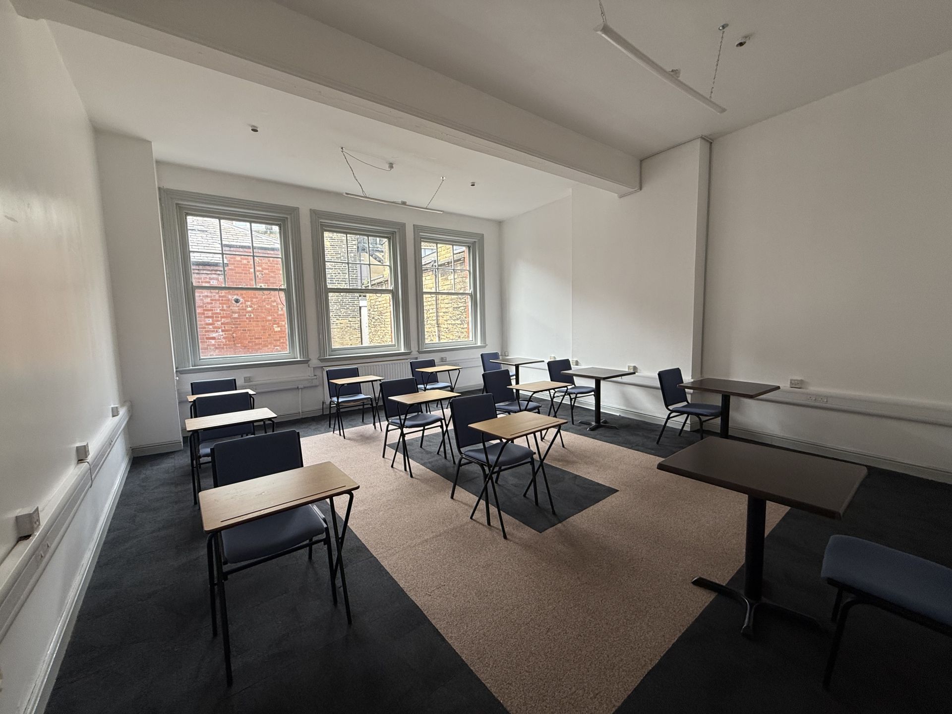 Malik House Manor Row image 2