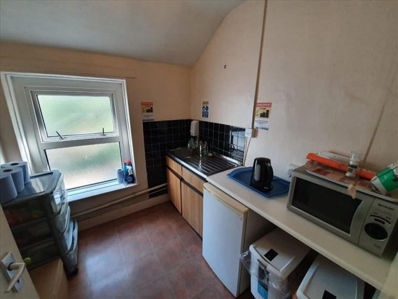 R One Investment Limited image 3