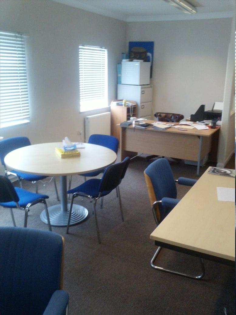 avenue business centre. image 5