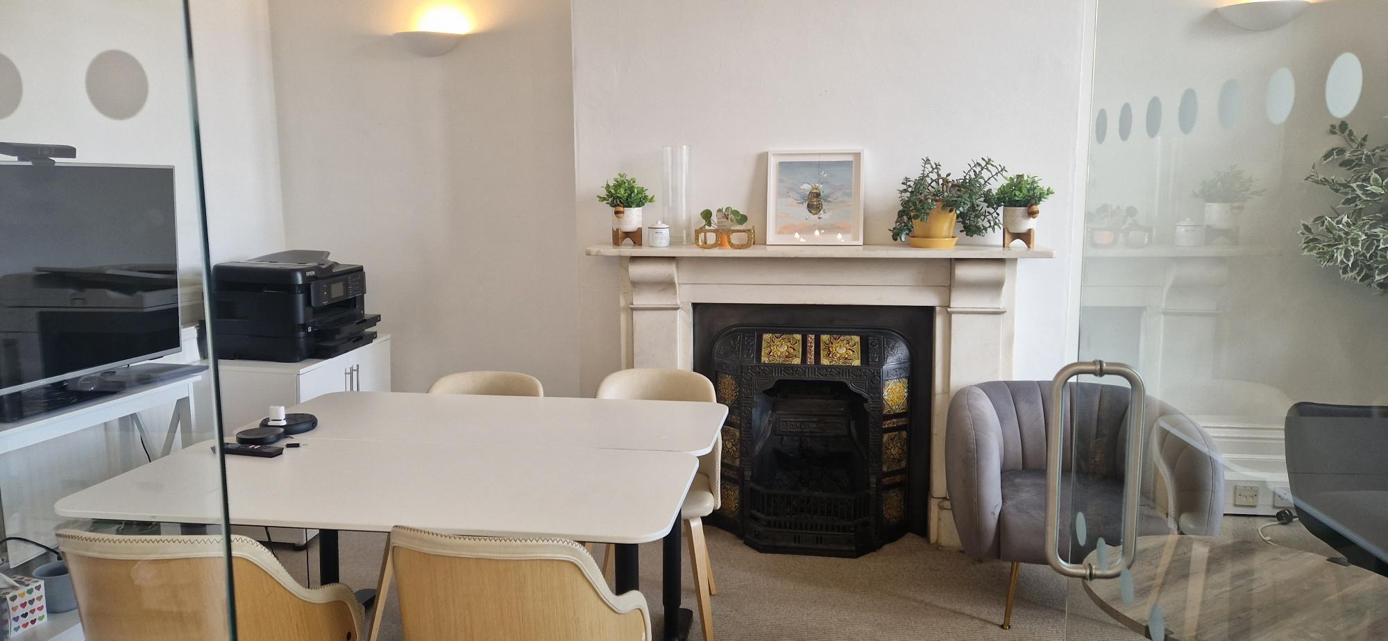 Curious at 121 image 5