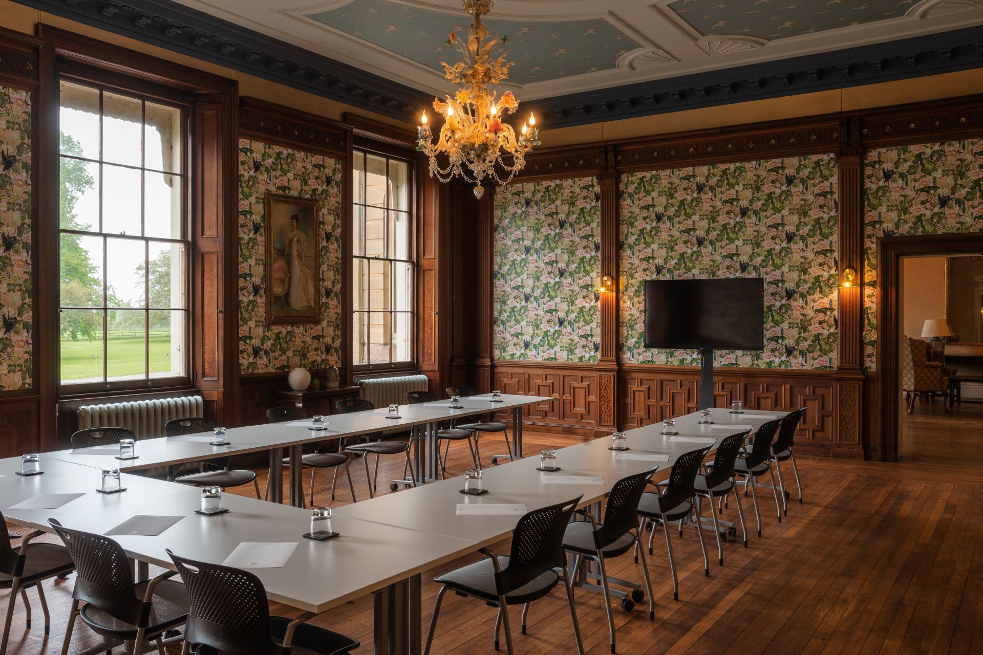 Hartham Park image 3