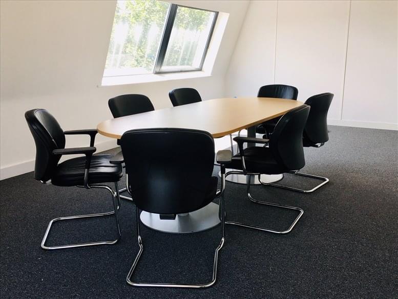 Arlo Holdings image 4