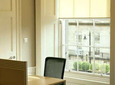 23 Melville Street image 4