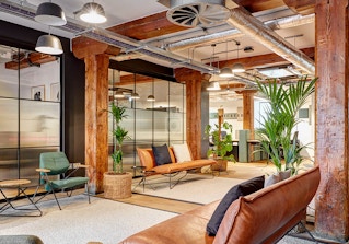 Clockwise Commercial Quay image 2