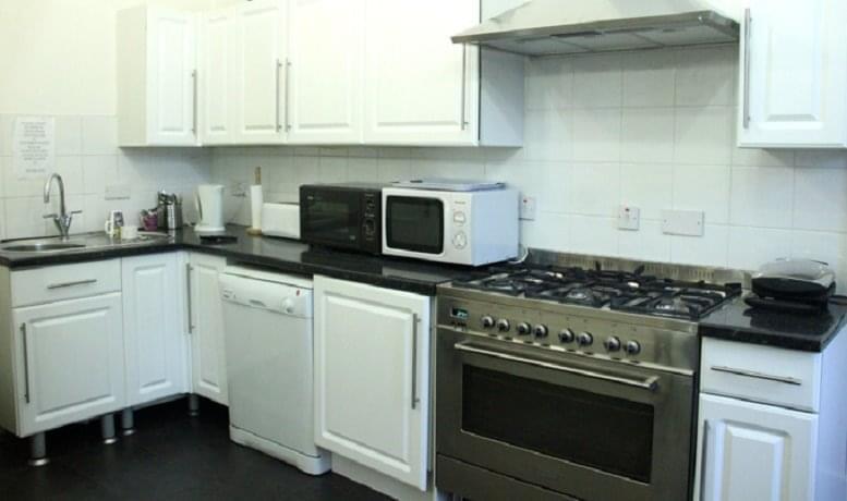 George Square Ltd image 5