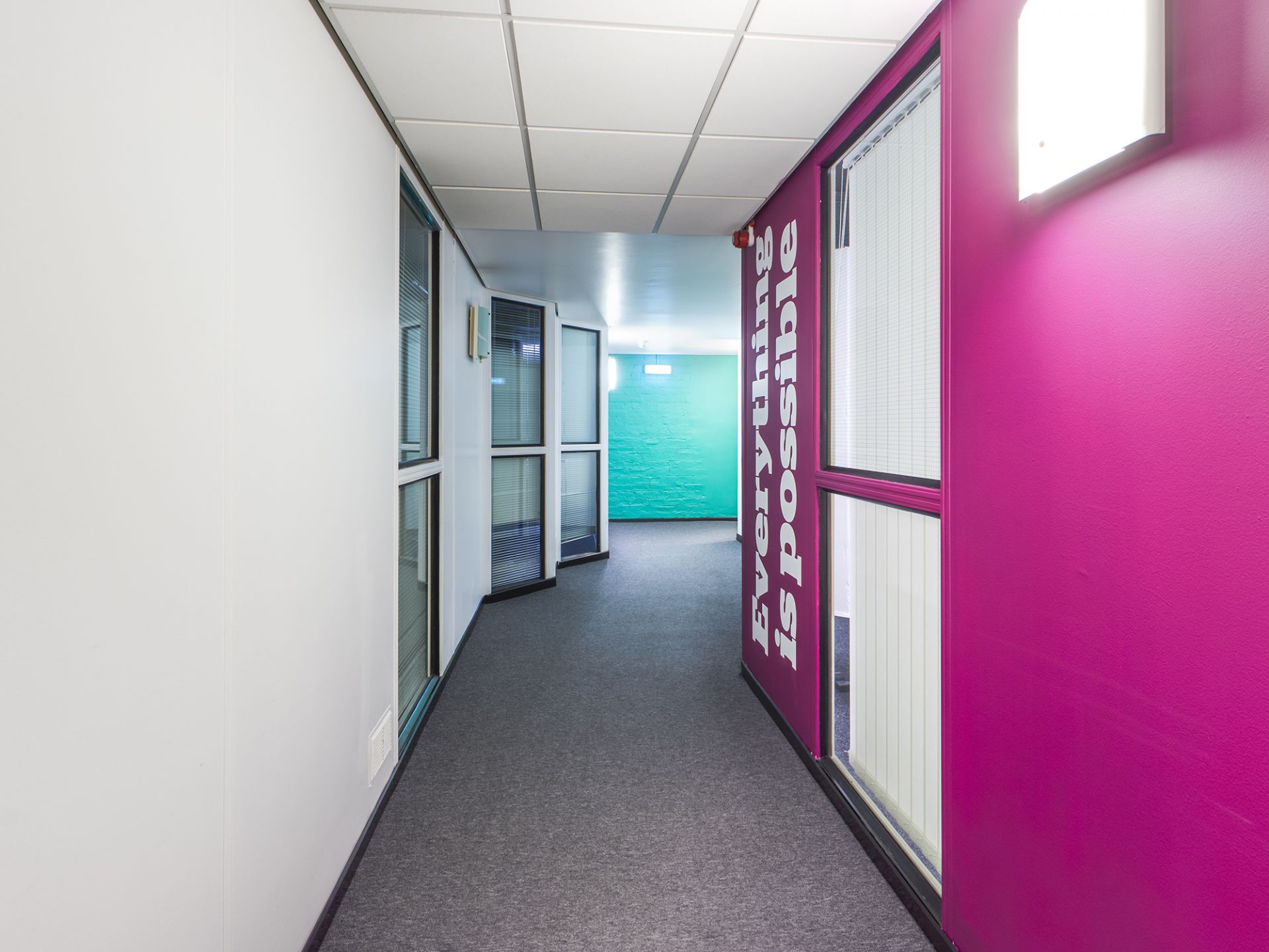 Pentagon Coworking image 3