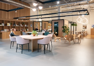 Spaces - Glasgow, Spaces West Regent Street image 2