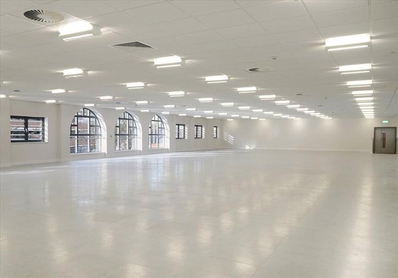 Marketing & Development (Holdings) Ltd image 4