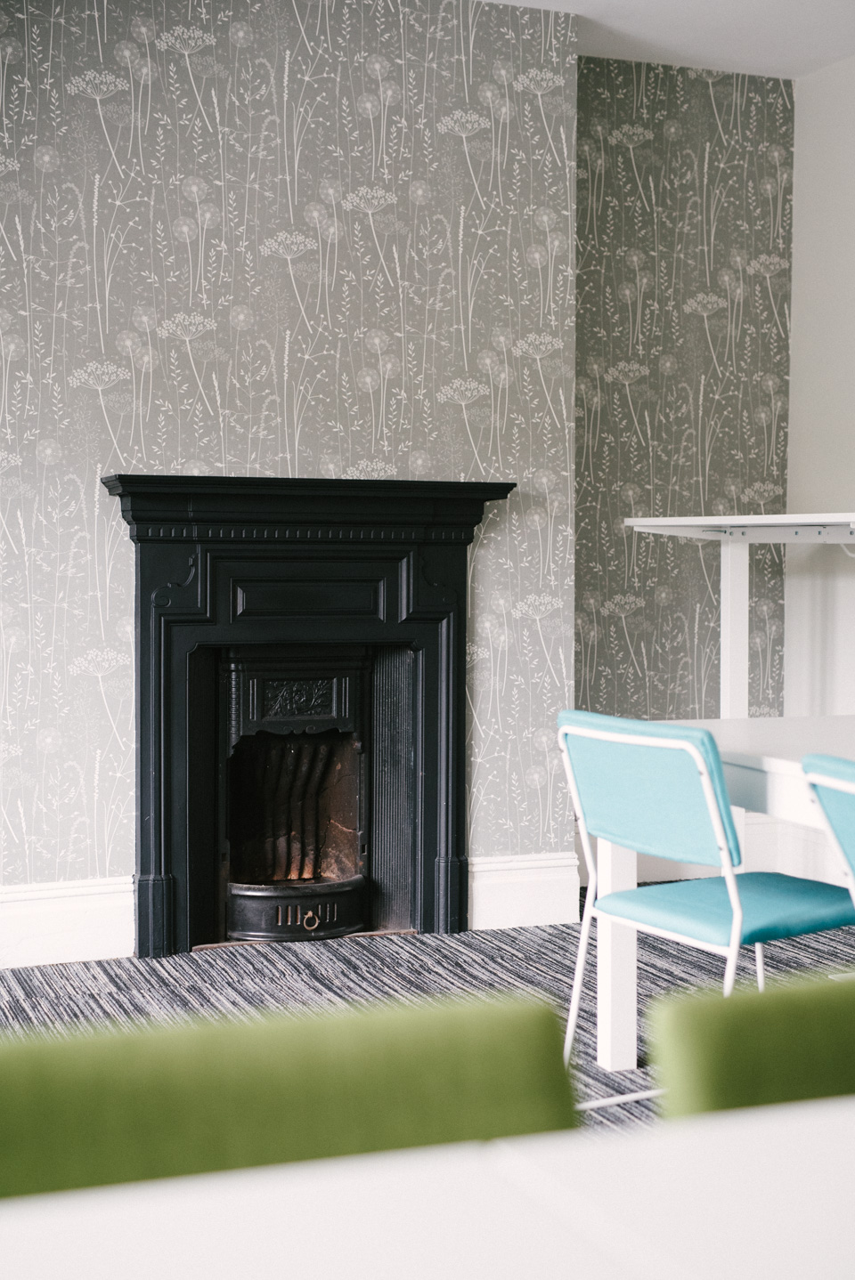 Business Lounge image 4