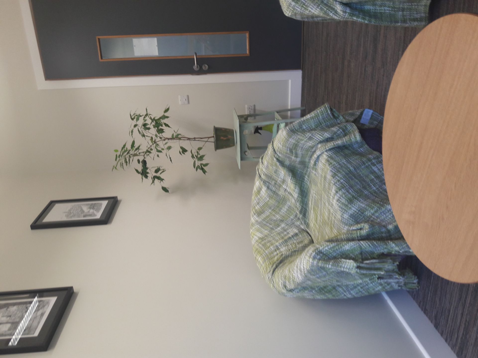 Business Lounge image 3