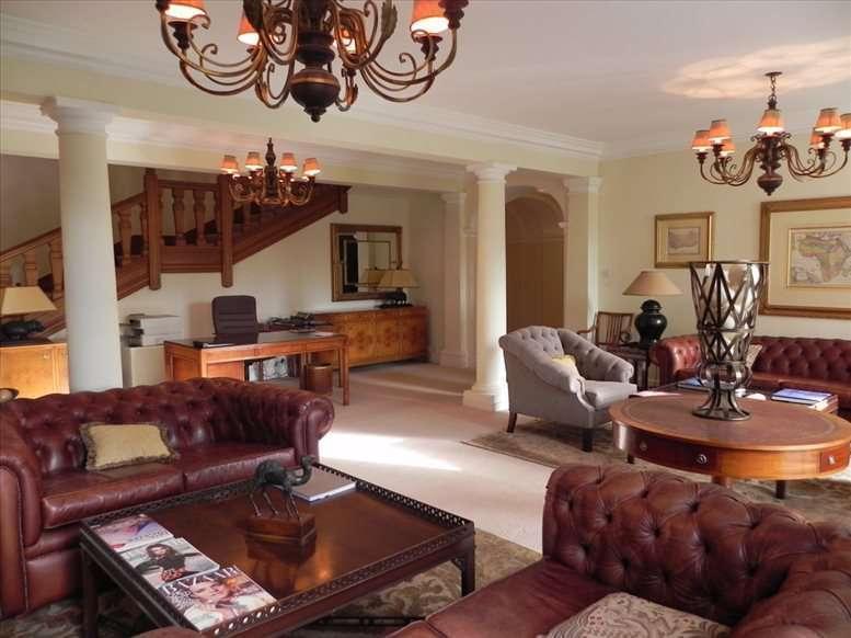 Badgemore House image 3