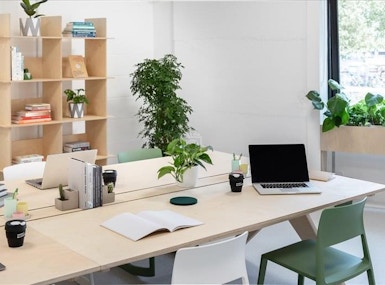 Waterfront Studios Properties LLP image 3