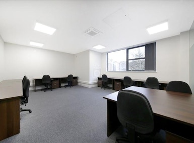 Curve Serviced Offices image 4